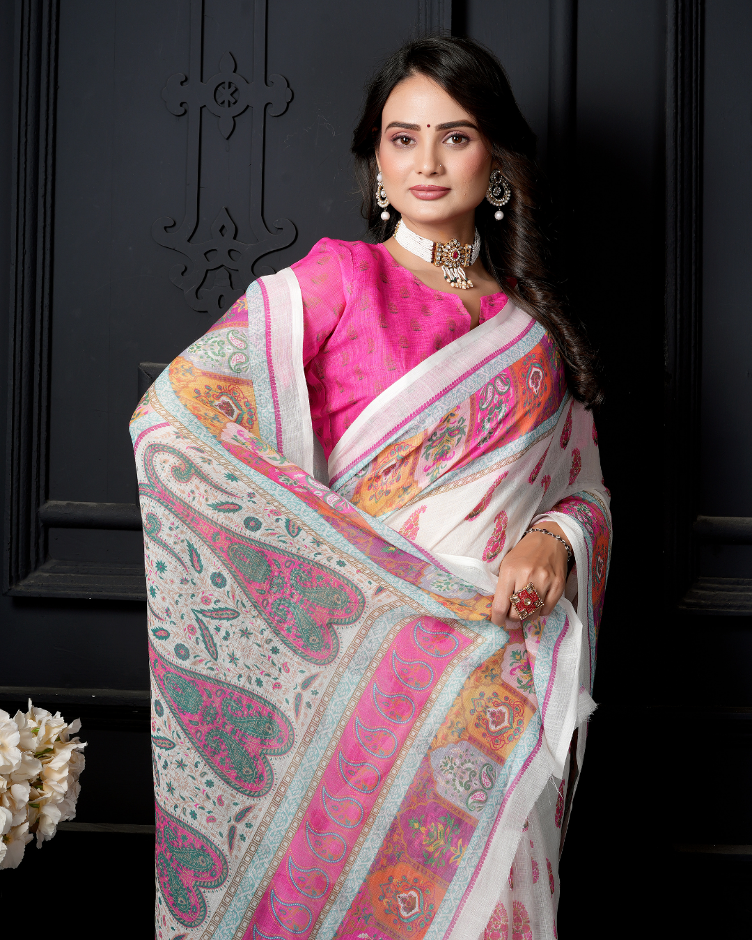 Ivory White Paisley Arch Heritage Saree
