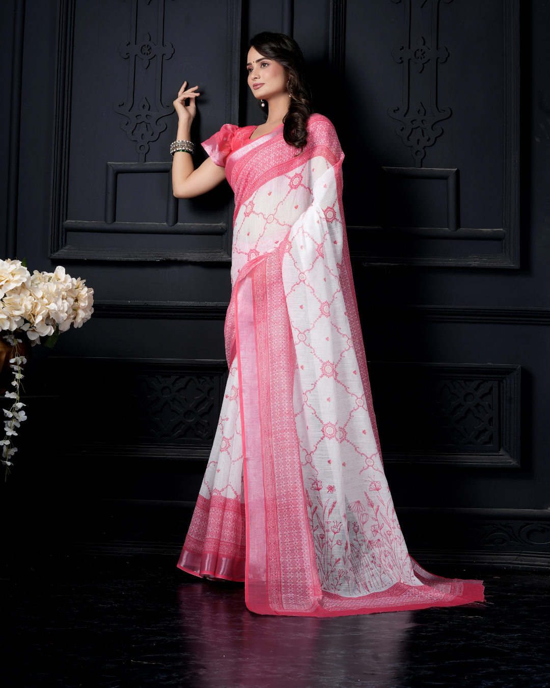 Ivory & Magenta Bandhani Lotus Saree