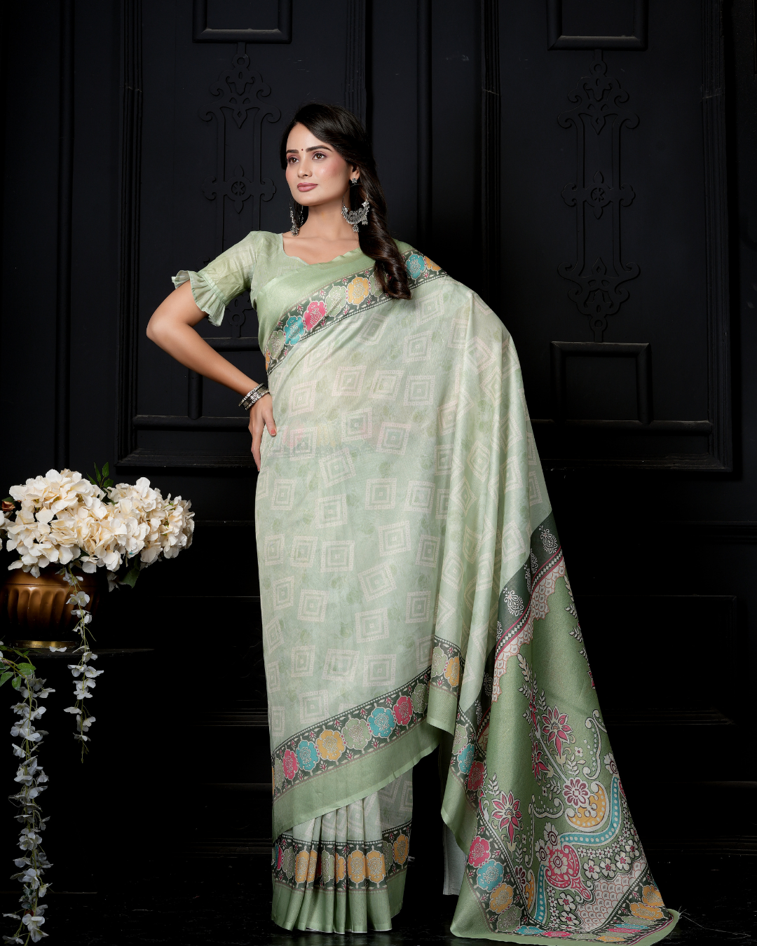 Pistachio Green Mosaic Lotus Arch Saree